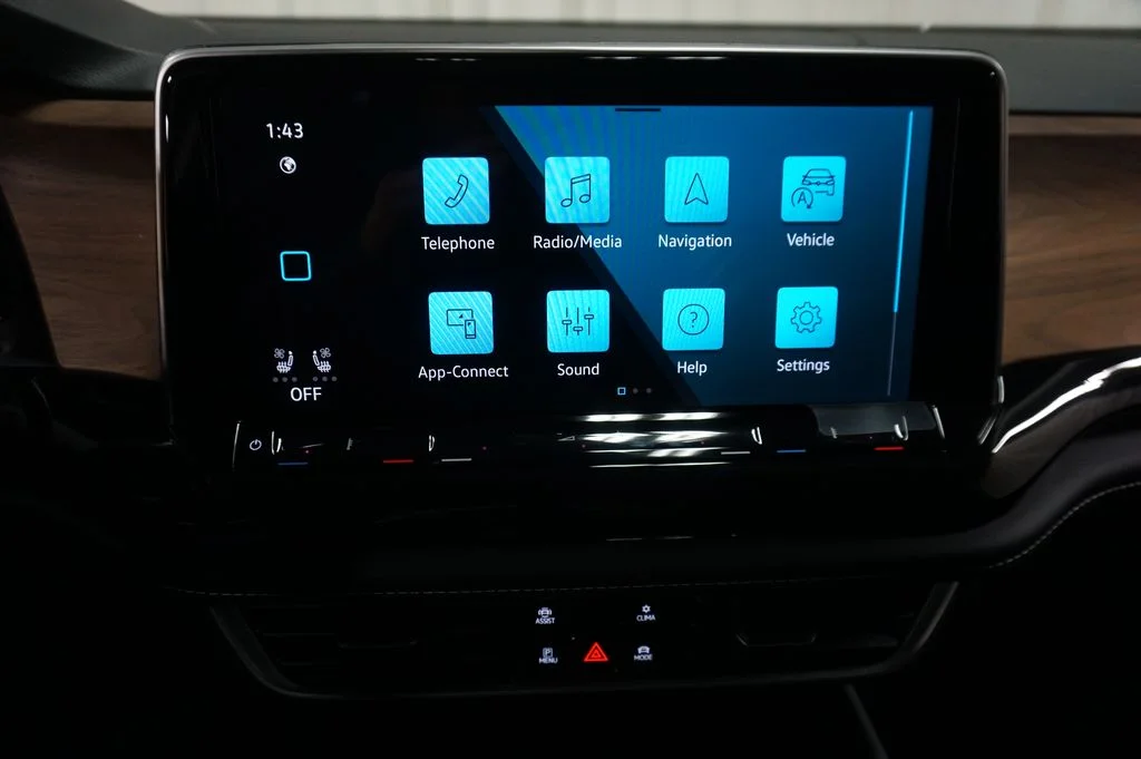 New 2026 Gray Volkswagen 2.0T SE w/Technology image 15
