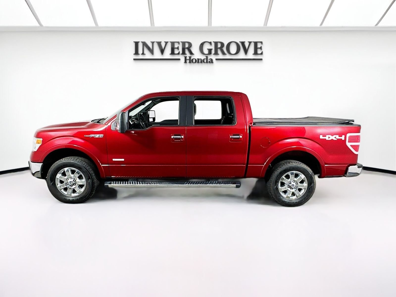 Used 2013 Ruby Red Metallic Ford Lariat image 8
