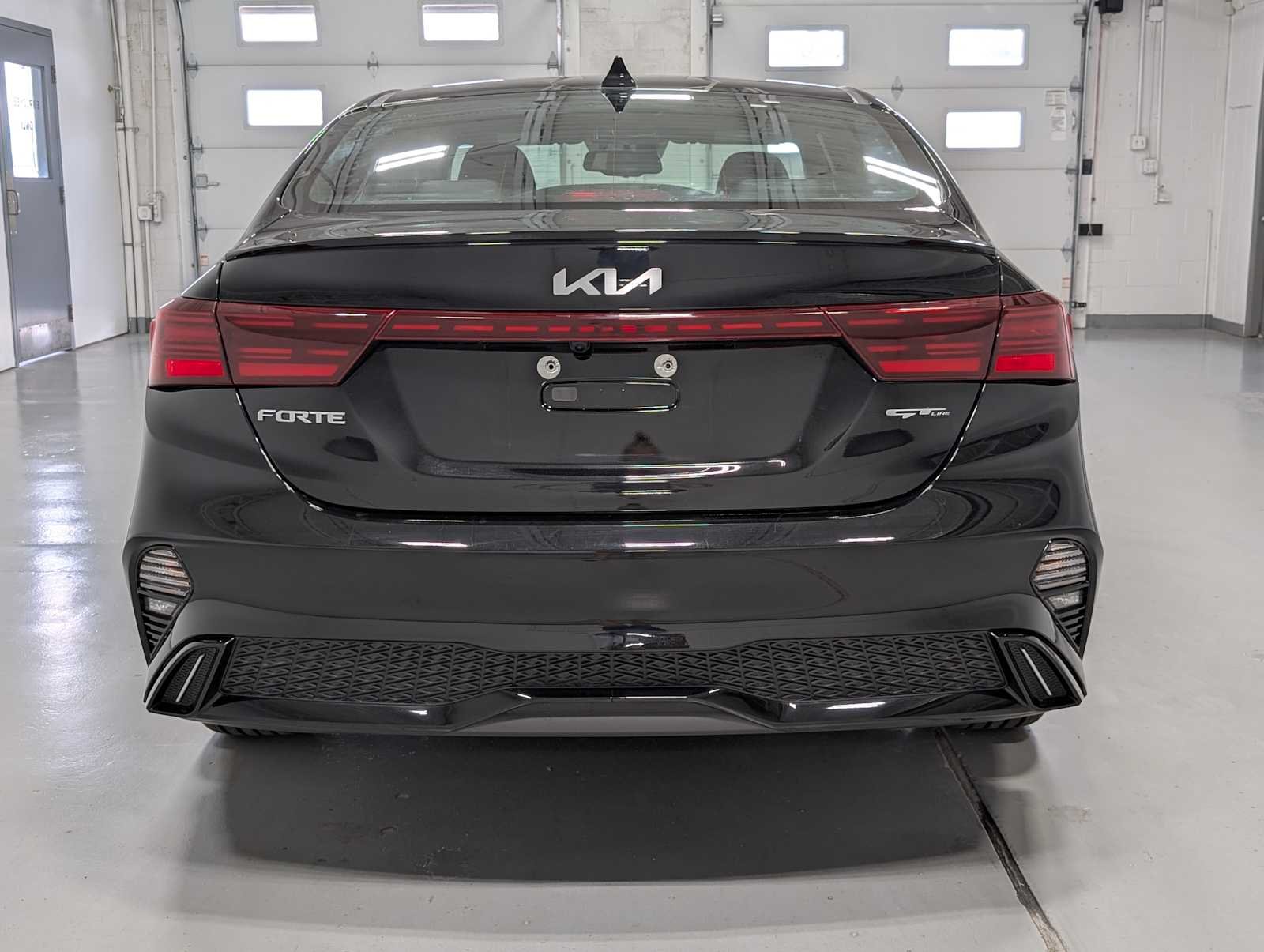 Certified Used 2023 Aurora Black Kia GT-Line image 9
