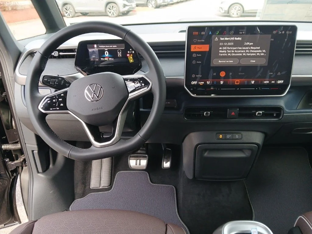 2025 Volkswagen ID. Buzz PRO S - Photo 13