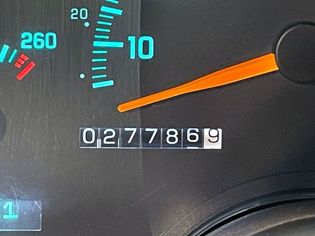 Used 1992  Chevrolet NA image 65