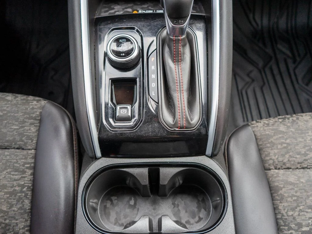 Used 2024 Sterling Gray Metallic Chevrolet Z71 image 24