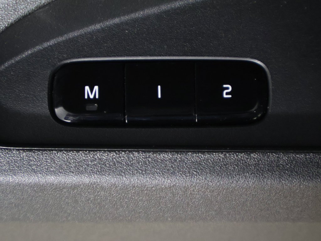 Used 2024 Gray Polestar Long Range Dual Motor image 35