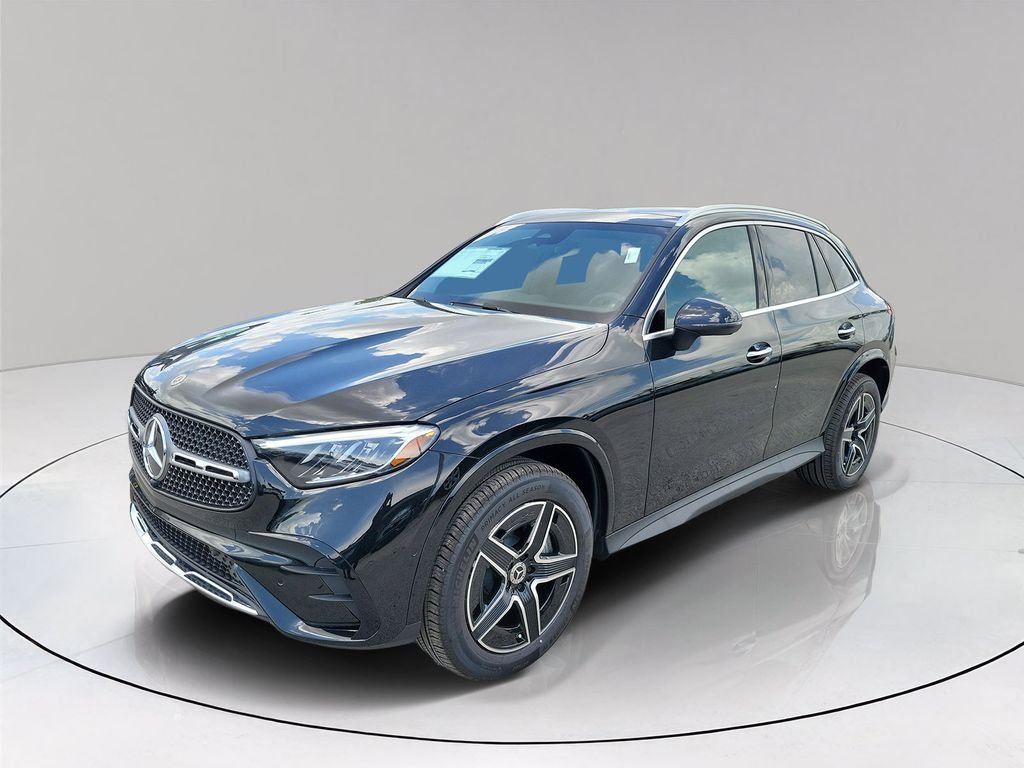 New 2026 Black Mercedes-Benz GLC 300 image 3