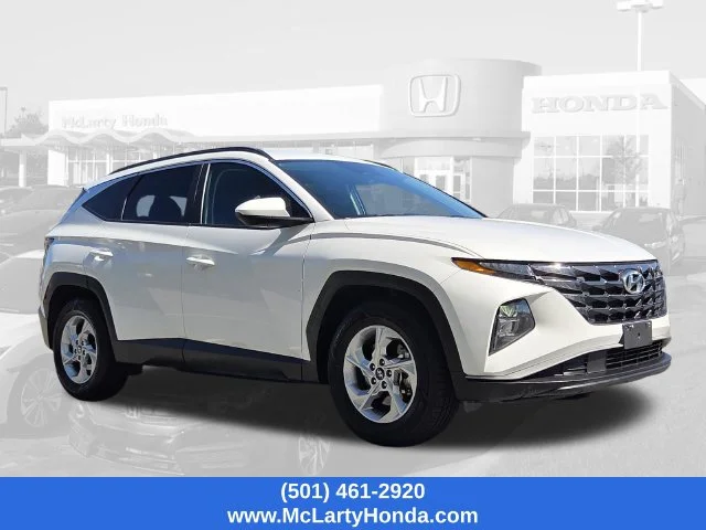 Used 2024 White Hyundai SEL image 4
