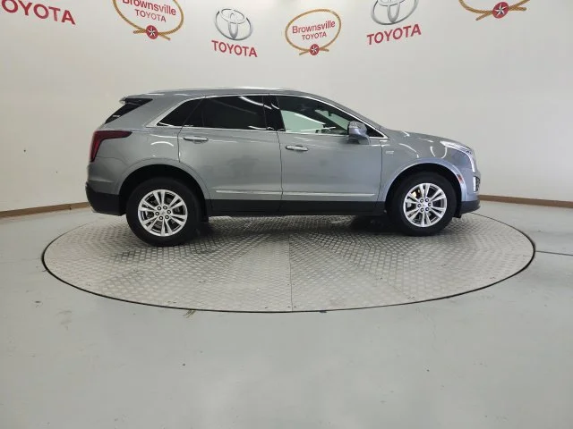 Used 2024 Silver Cadillac Luxury image 3