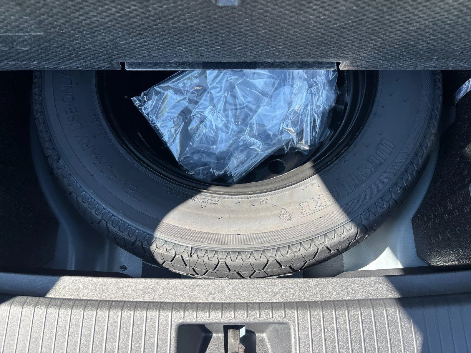 New 2026  Volkswagen SE image 36