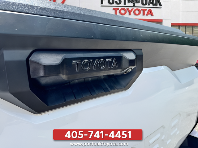 Used 2023 White Toyota SR5 image 30