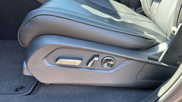 New 2026 Liquid Carbon Metallic Acura Technology Package image 10