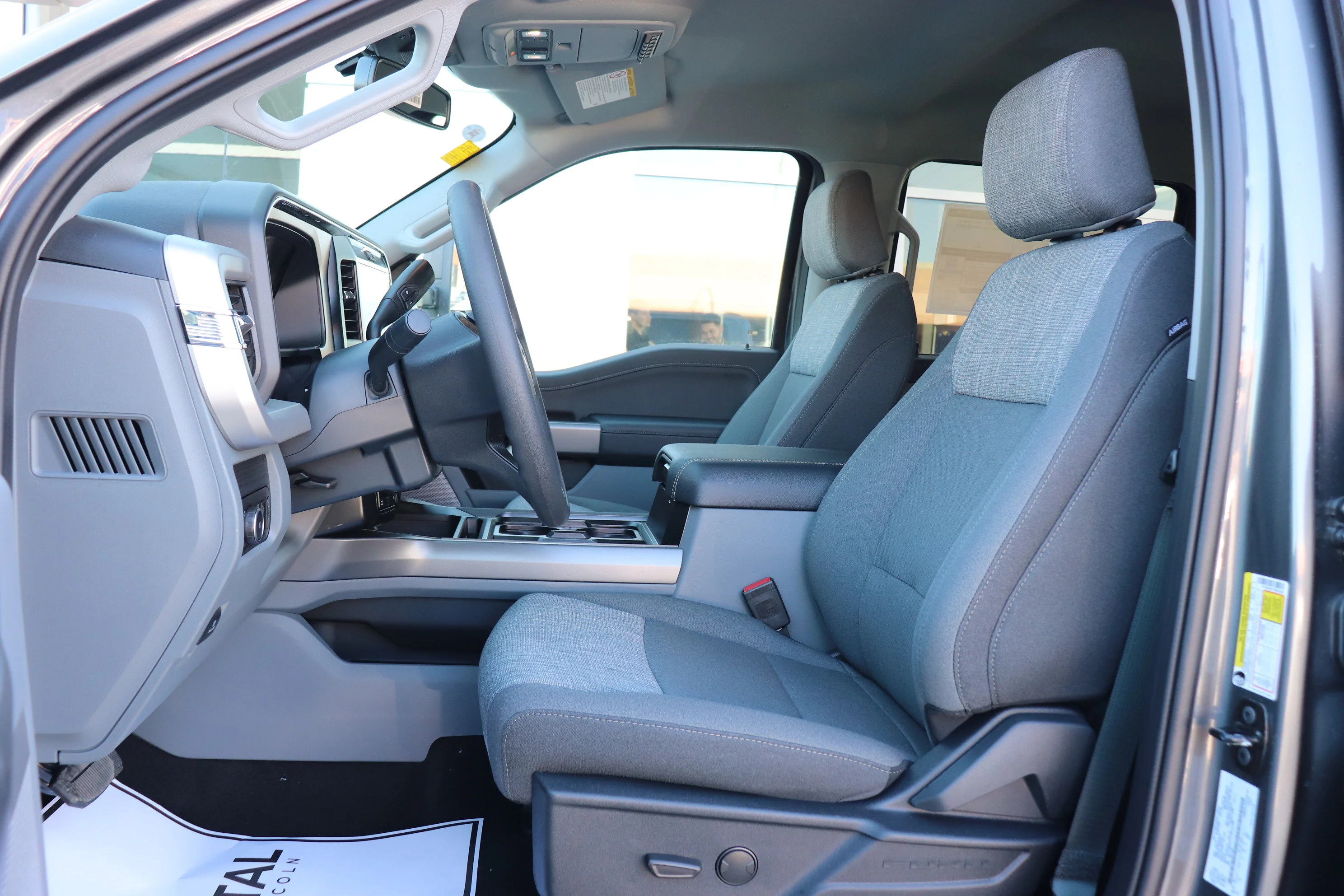 New 2026 Carbonized Grey Metallic Ford XLT image 9