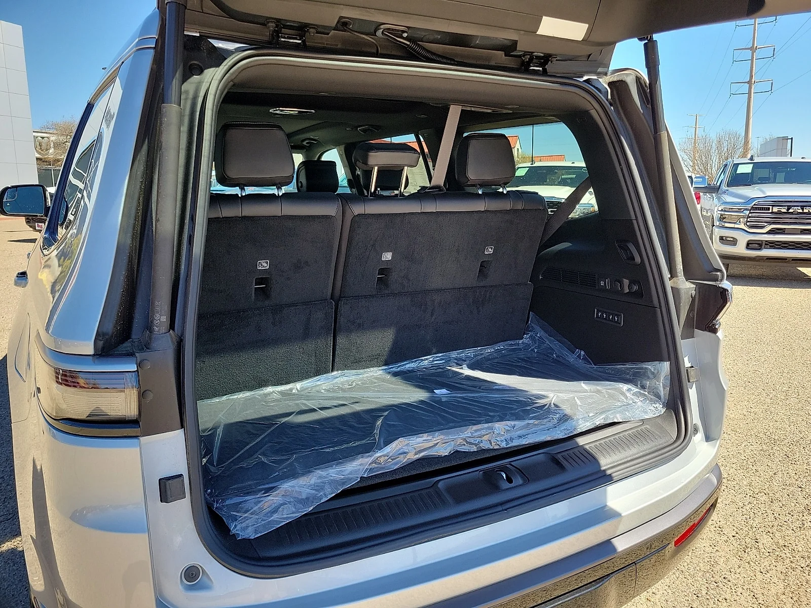 New 2026 Silver Zynith Jeep 4X4 image 8