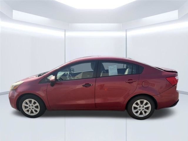 Used 2015 Red Kia LX image 10
