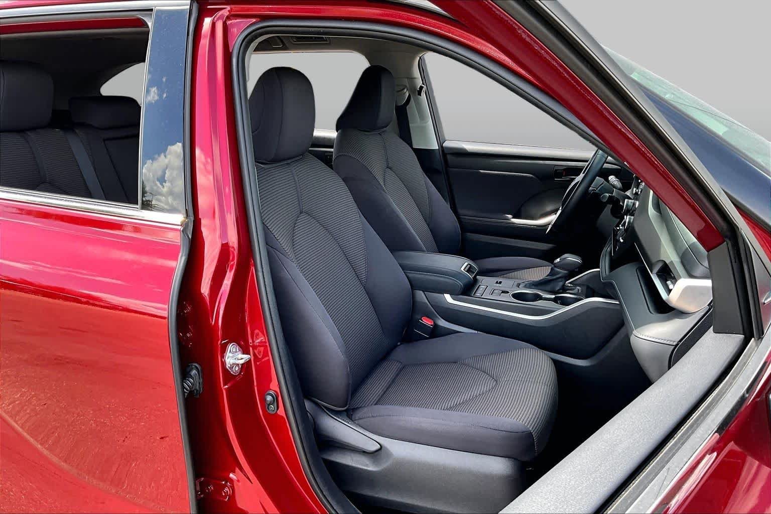 Used 2020 Ruby Flare Pearl Toyota LE image 9
