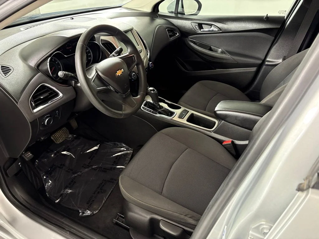 Used 2018 Silver Chevrolet LS image 24