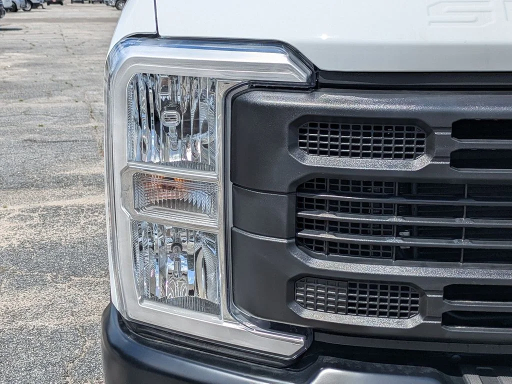 2026 Ford F-250 Super Duty XL - Photo 10