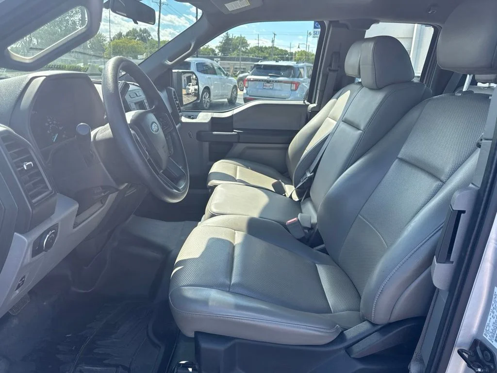 Used 2019 Silver Ford XL image 9