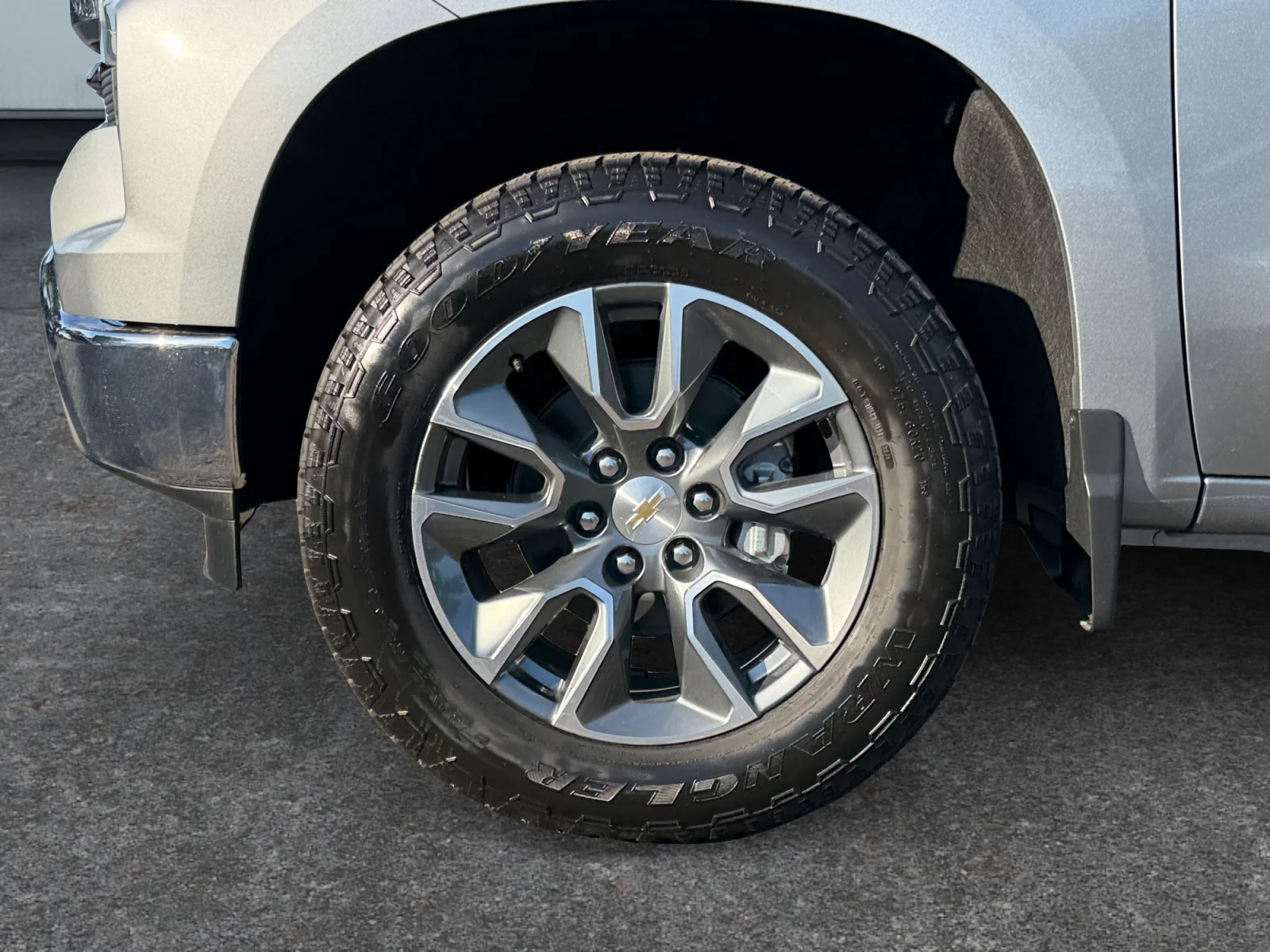 New 2026 Sterling Gray Metallic Chevrolet LT image 9