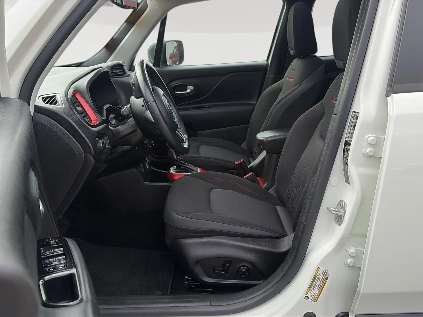 Certified Used 2021 Alpine White Clearcoat Jeep Trailhawk image 21