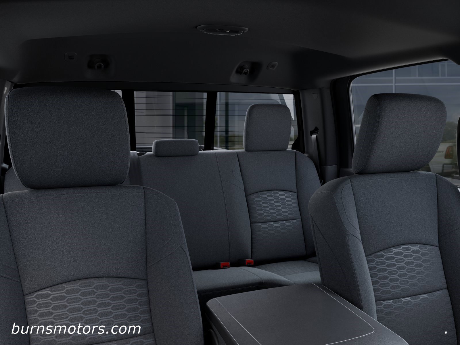 New 2026 Diamond Black Crystal Pearl-Coat Exterior Paint RAM Tradesman image 26