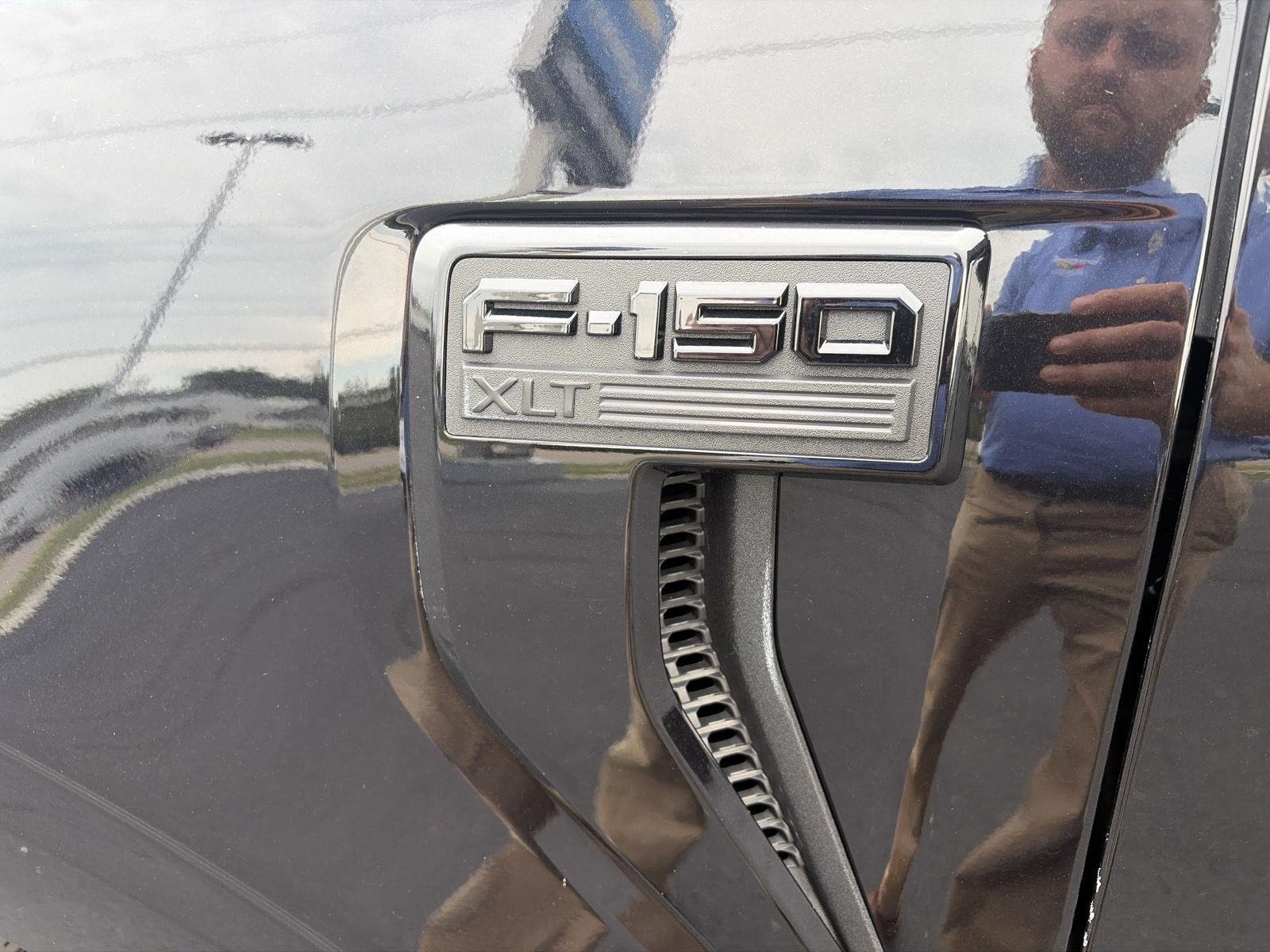 Used 2024 Agate Black Metallic Ford XLT image 10