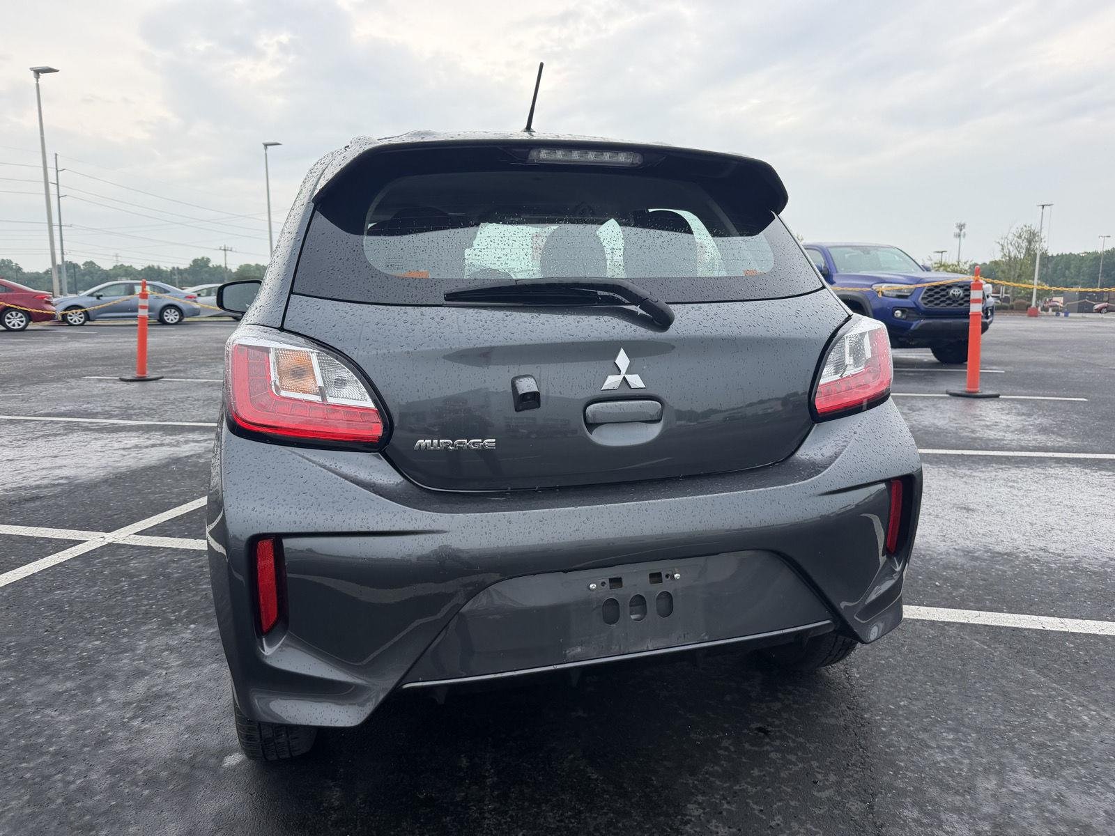 Used 2024  Mitsubishi ES image 6