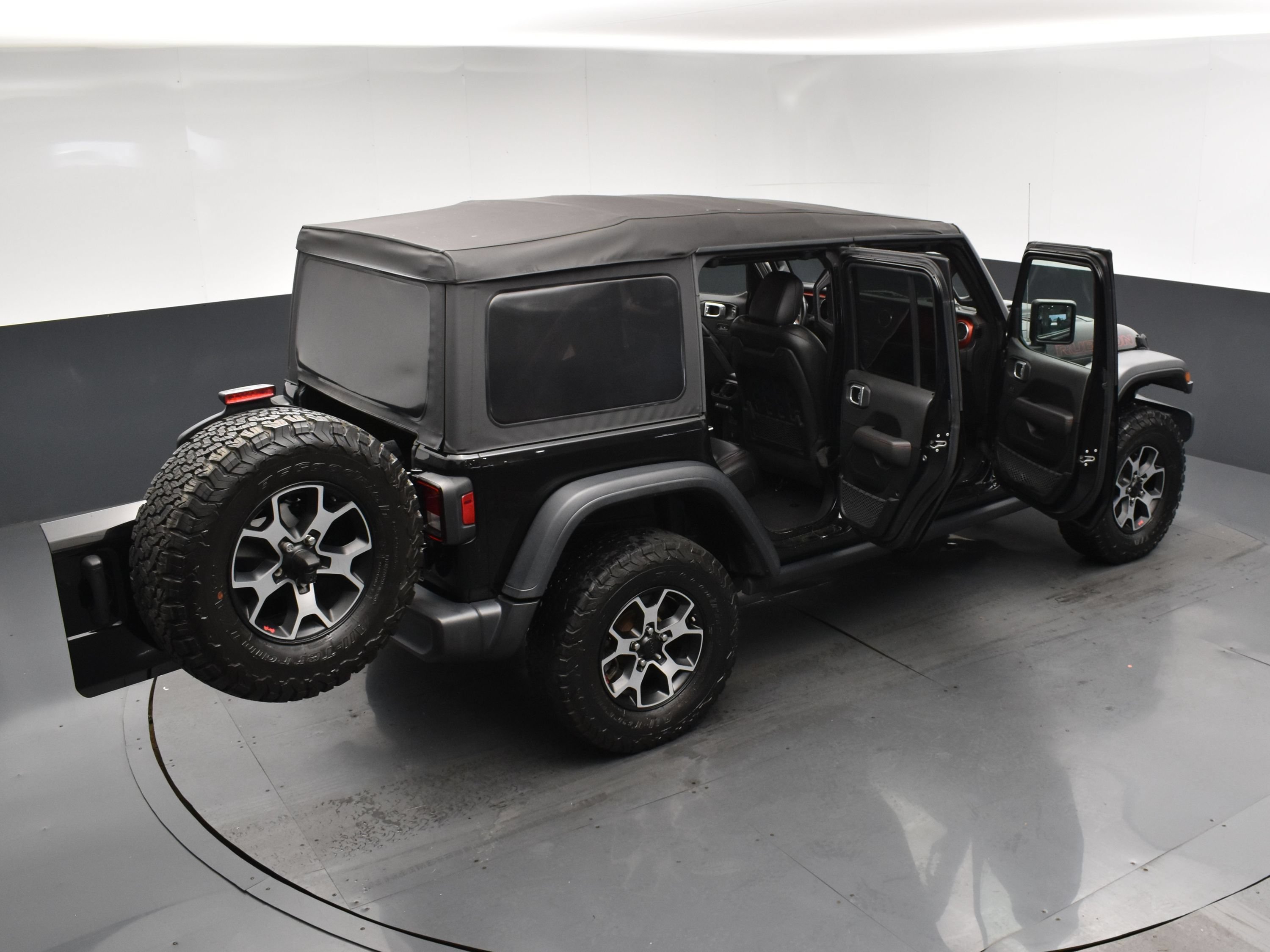 Used 2021 Black Clearcoat Jeep Unlimited Rubicon image 24