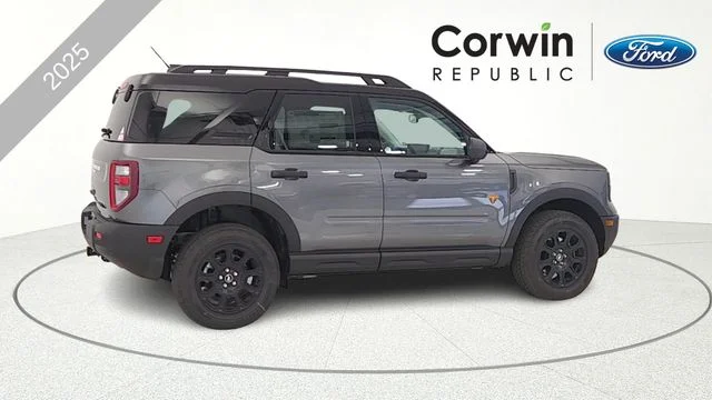 New 2025 Carbonized Gray Metallic Ford Badlands® image 8