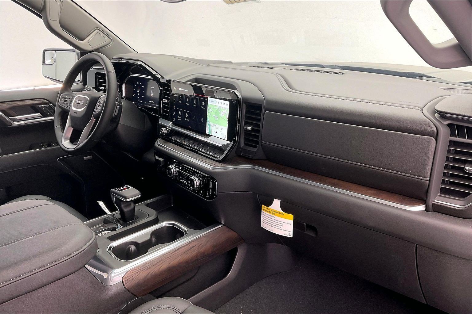 2026 GMC Sierra 1500 SLT - Photo 6
