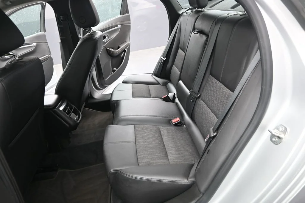 Used 2020 Silver Chevrolet LT image 14