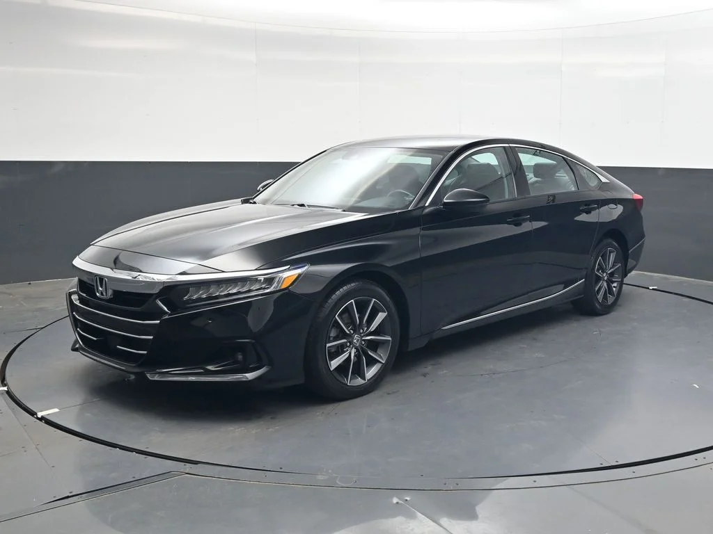 Used 2022 Crystal Black Pearl Honda EX-L image 8