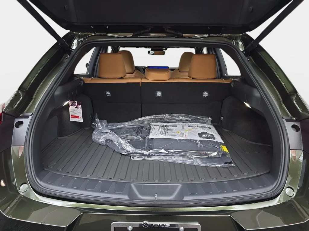 New 2026 Nori Green Pearl Lexus PREMIUM AWD image 12