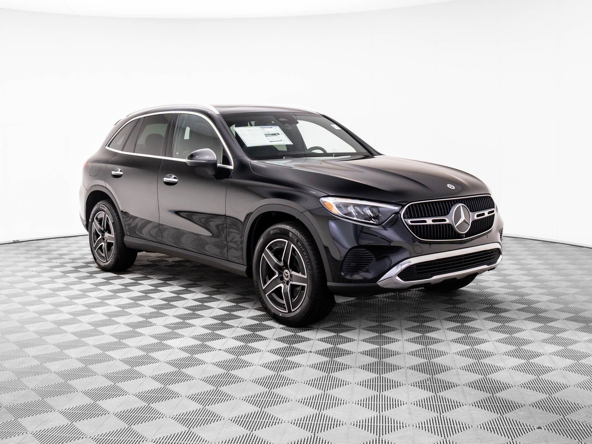 New 2026 Black Mercedes-Benz GLC 300 image 7