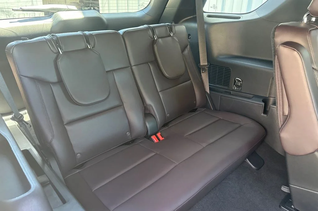 New 2026 Gray Metallic Ford Platinum™ image 15