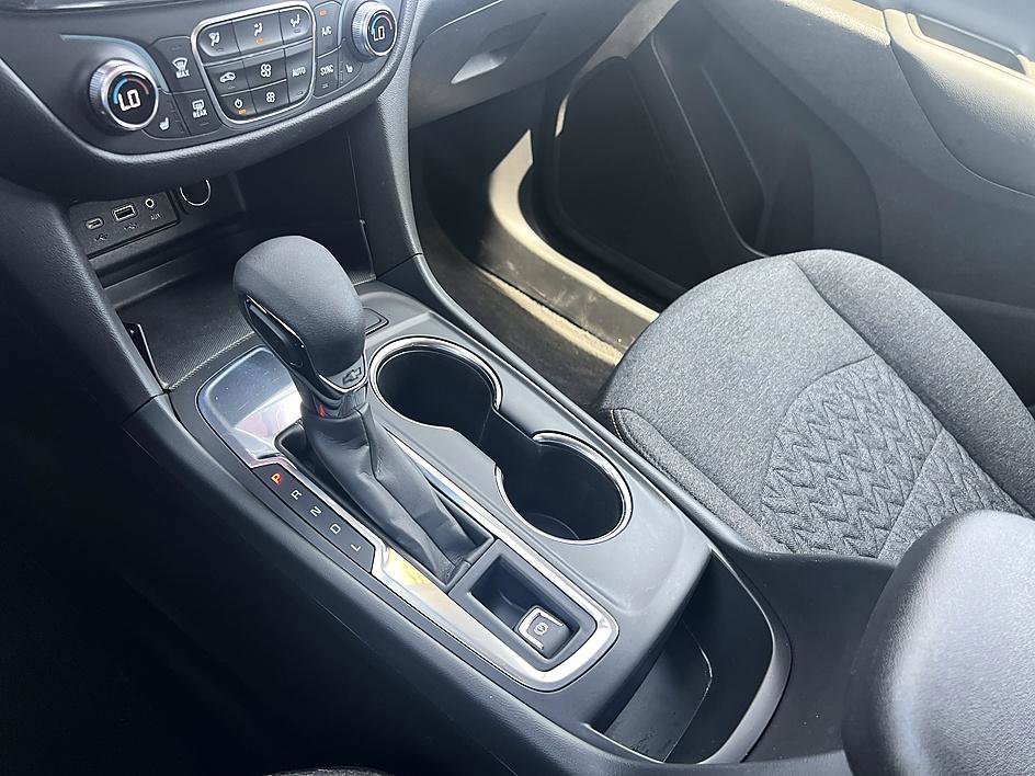 Used 2023 Sterling Gray Metallic Chevrolet LT image 27