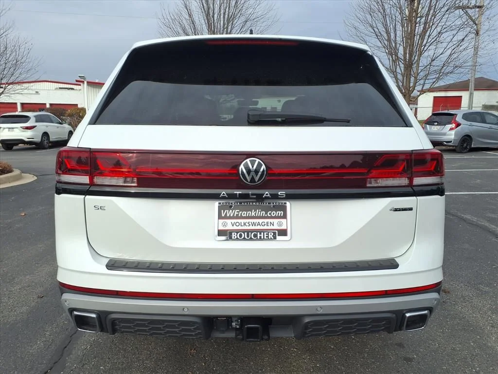 New 2026 Opal White Pearl Volkswagen 2.0T Peak Edition image 4