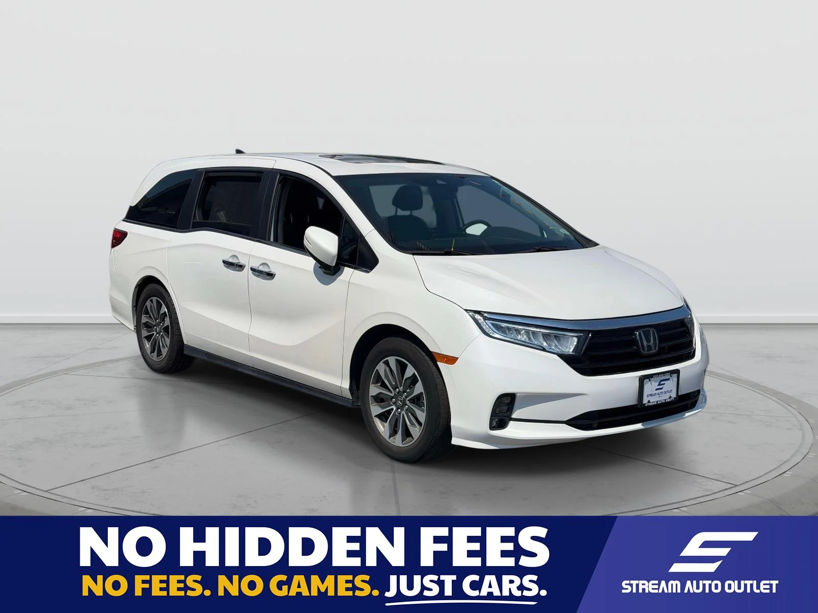 Used 2023 White Honda EX-L image 1