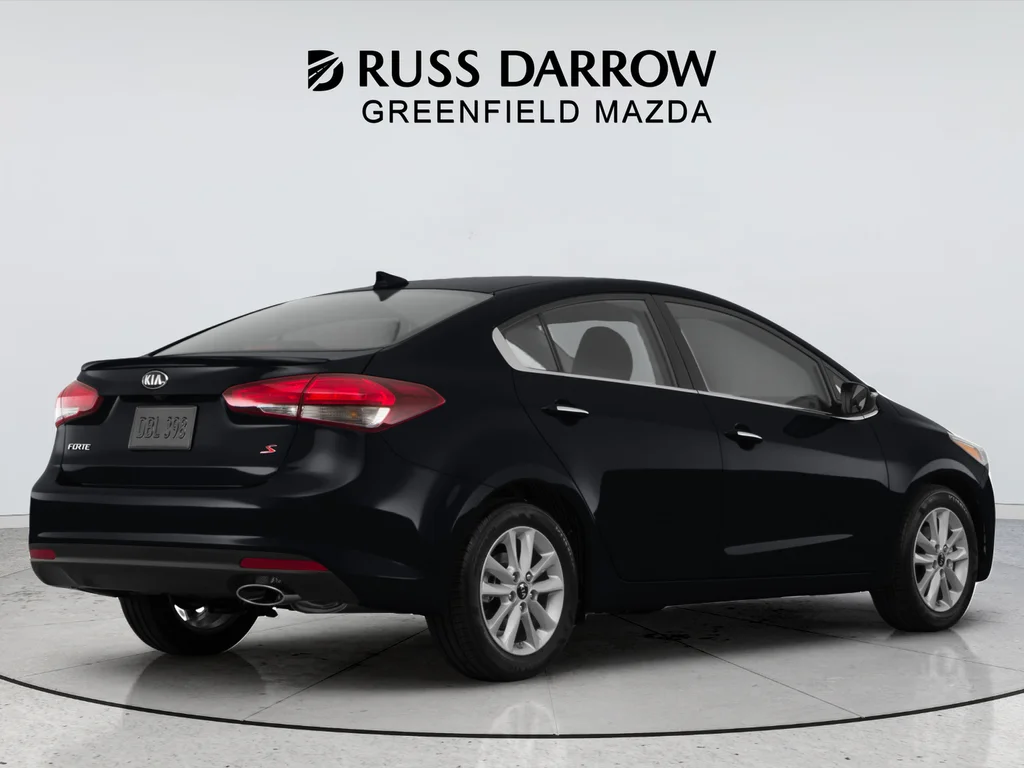 Used 2017 Black Kia S image 3