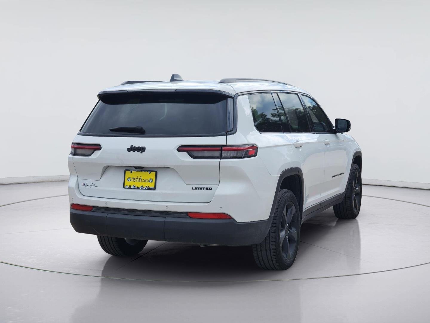 2025 Jeep Grand Cherokee L photo 5 of 35