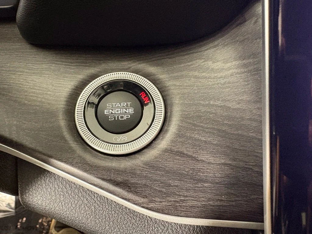 Used 2022 White Jeep Limited image 28