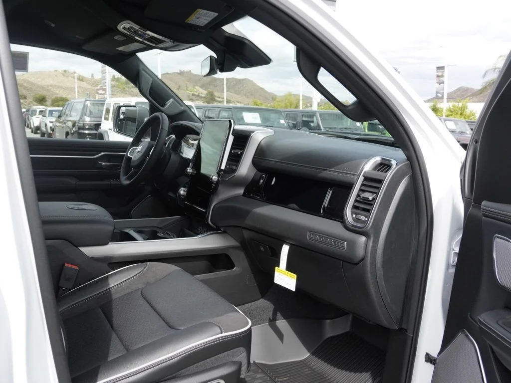 New 2026 Ivory White Tri-Coat Pearl-Coat Exterior Paint RAM Laramie image 21