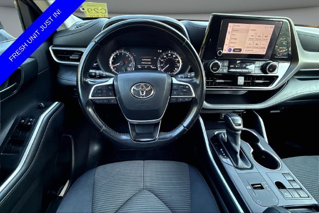 Used 2023 Gray Toyota LE image 10