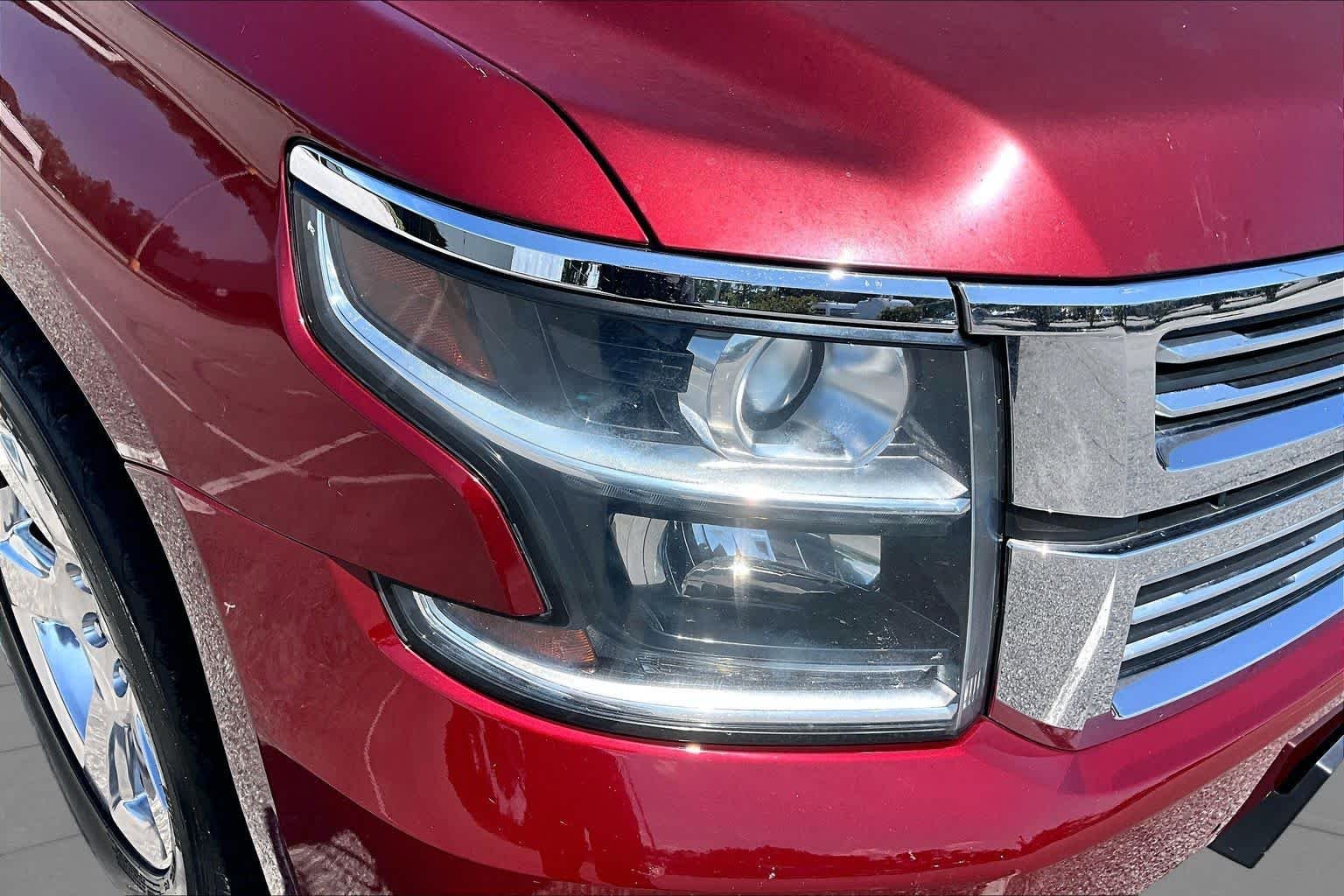 Used 2017 Siren Red Tintcoat Chevrolet Premier image 28