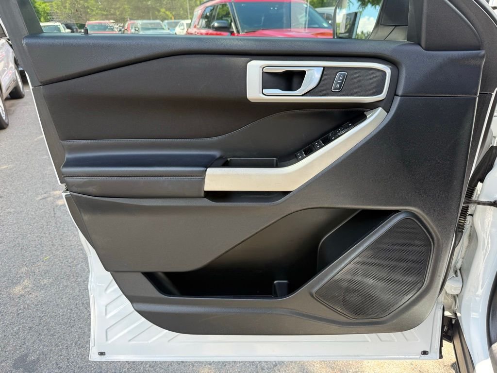 Used 2020 Oxford White Ford XLT image 22
