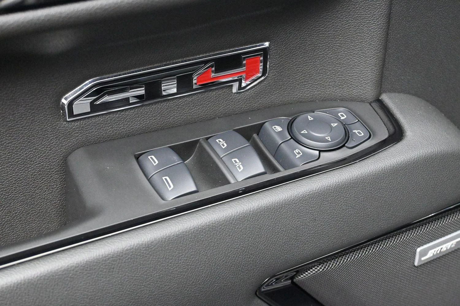 Used 2024 Titanium Rush Metallic GMC AT4 image 12