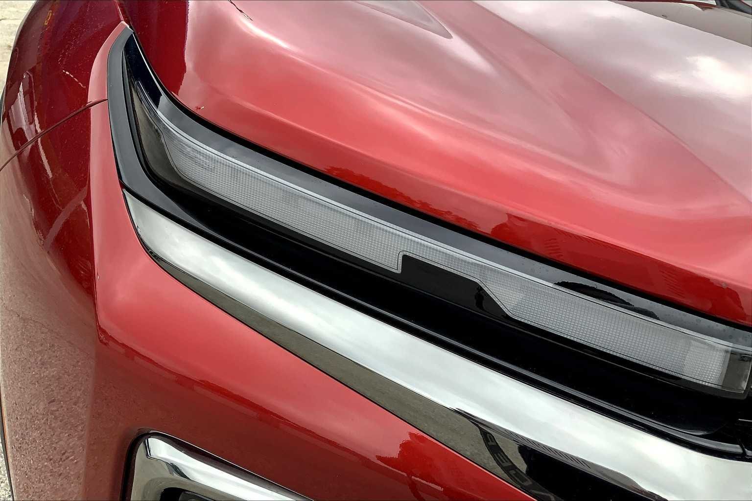 Used 2025 Radiant Red Tintcoat Chevrolet AWD Z71 image 13