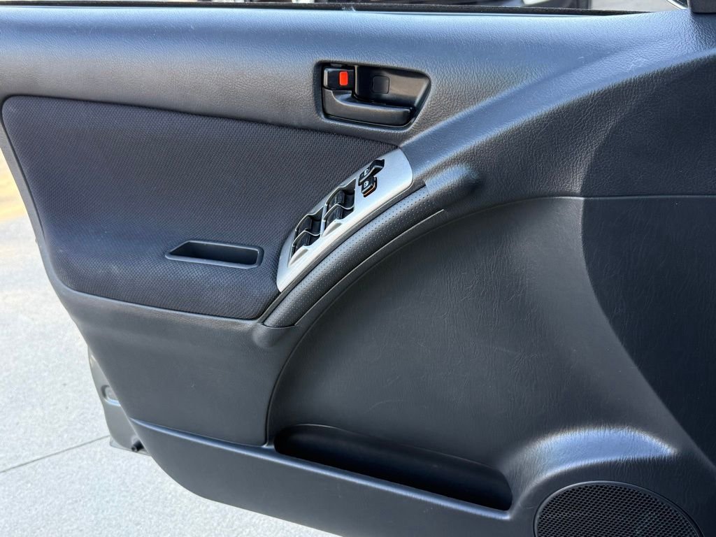 Used 2008 Phantom Gray Pearl Toyota Base image 24