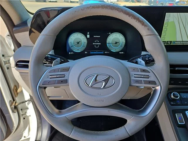 Used 2023 Hyper White Hyundai Limited Front-Wheel Drive image 14