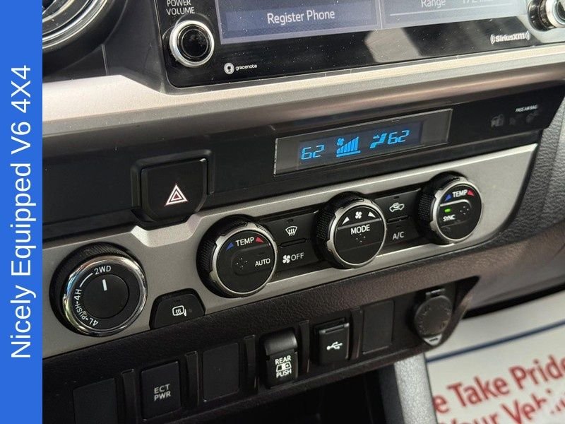 Used 2022 White Toyota SR5 image 28