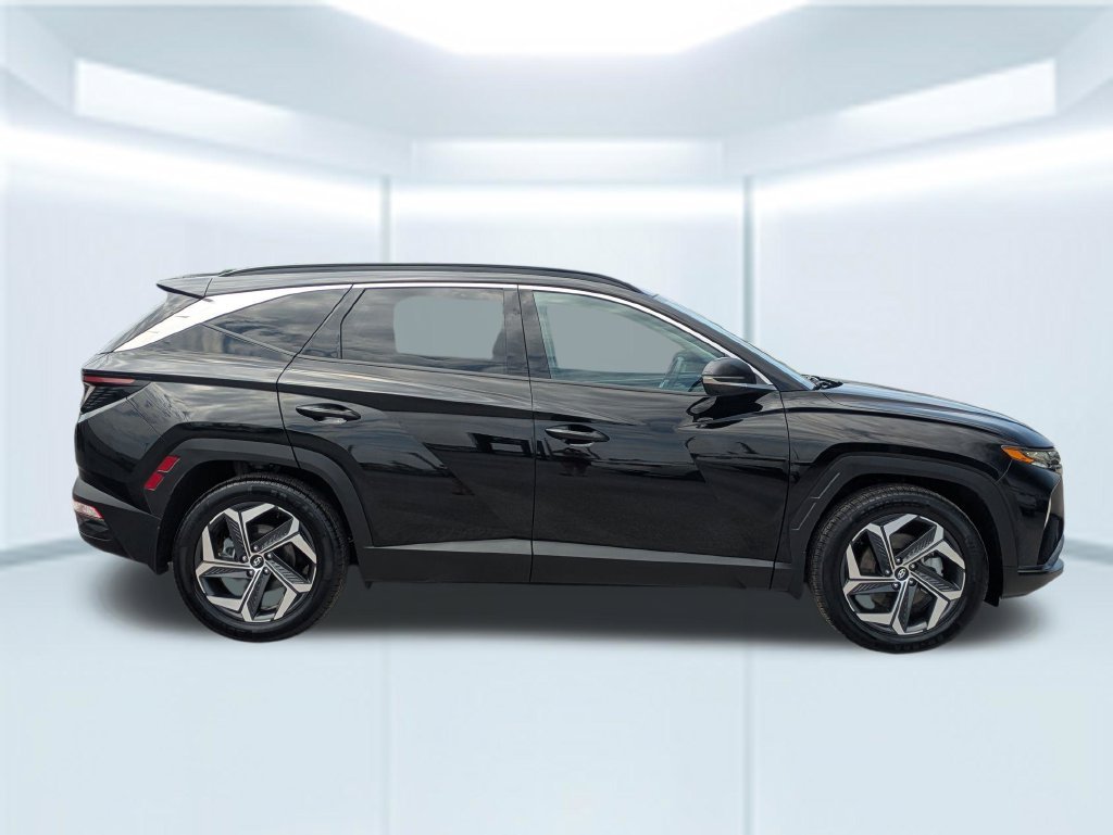 Used 2022 Black Hyundai Limited image 7
