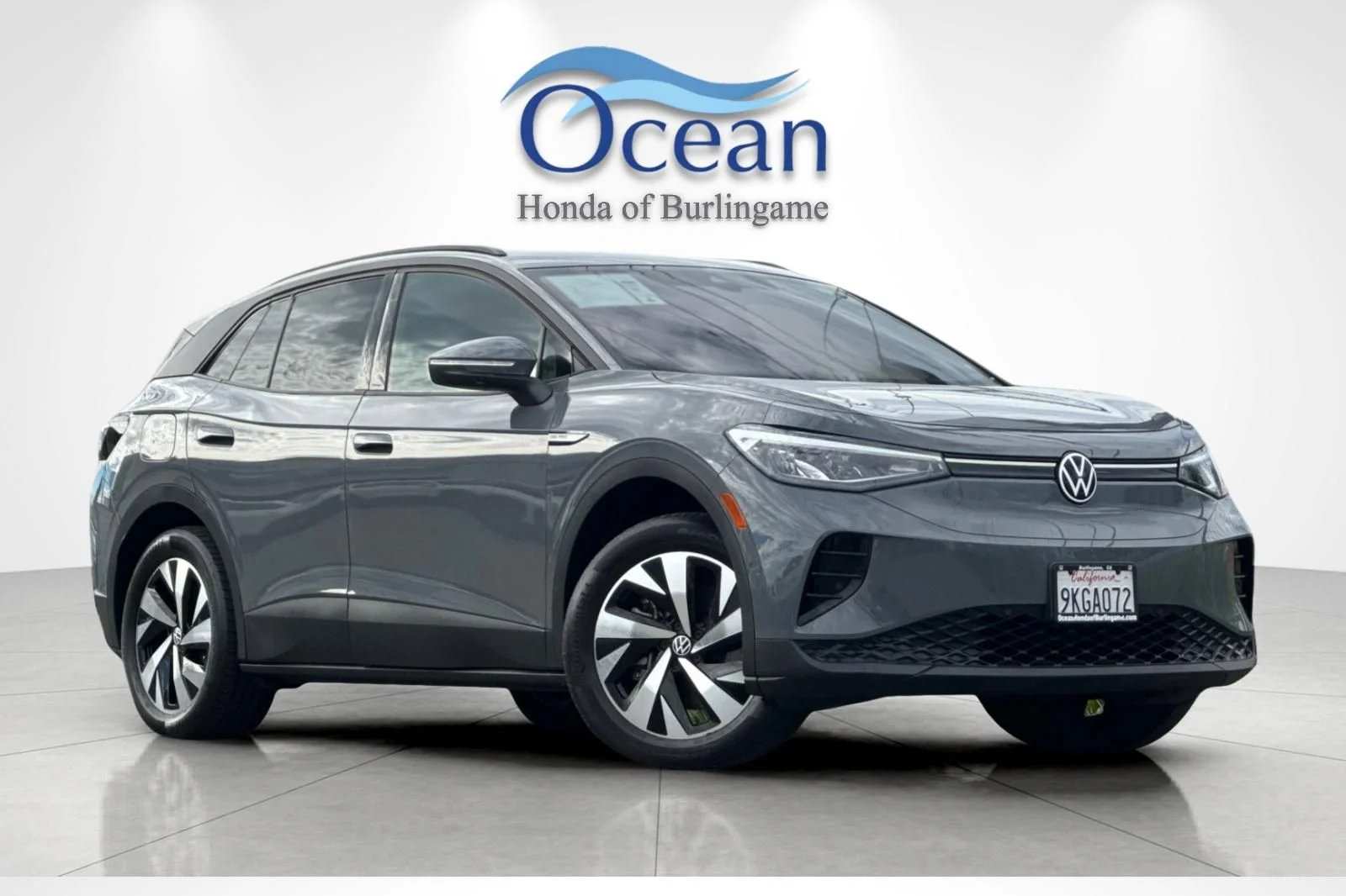 Used 2023 Volkswagen ID.4 PRO with VIN 1V2DNPE8XPC031533 for sale in Burlingame, CA